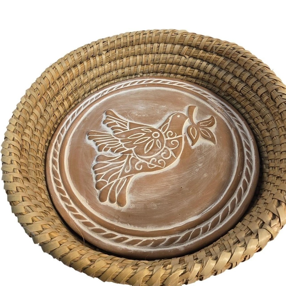 New  Fair Trade Peace Dove Terracotta Bread Warmer Woven Basket Bangladesh NEW - Picture 2 of 8